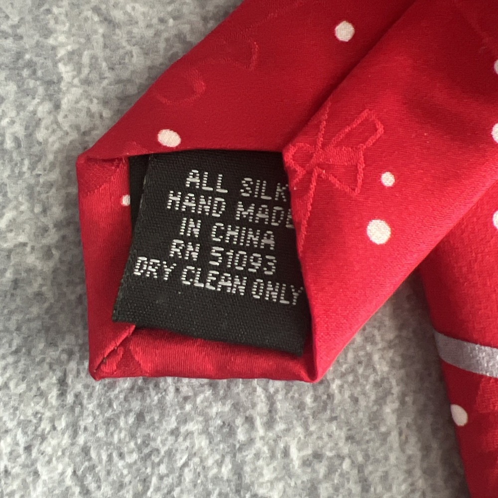 Hallmark Yule Tie Greetings Christmas Santa Mrs Claus Car Peace Silk Men Vintage - Picture 9 of 12